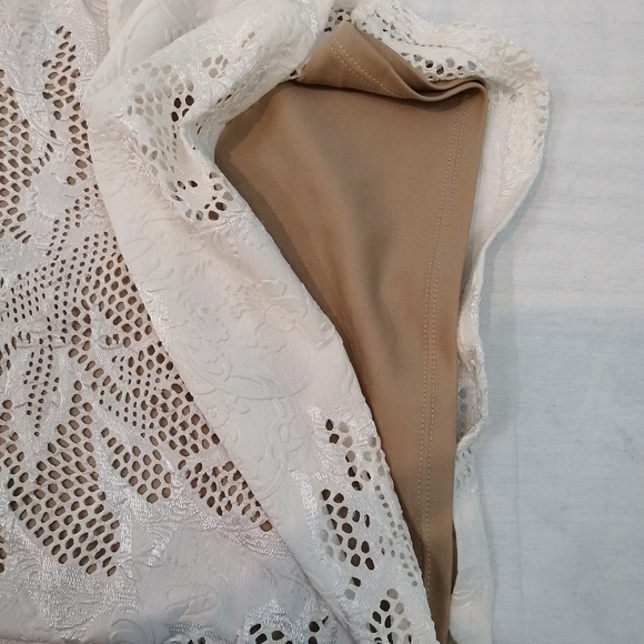 Va Va Voom White Eyelet Off Shoulder Dress size Medium - Picture 9 of 12